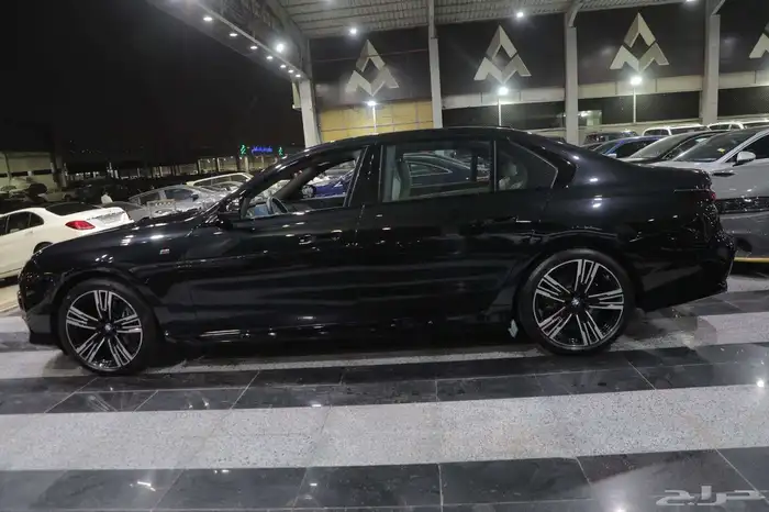بي ام دبليو 735 موديل 2024 KIT M 7