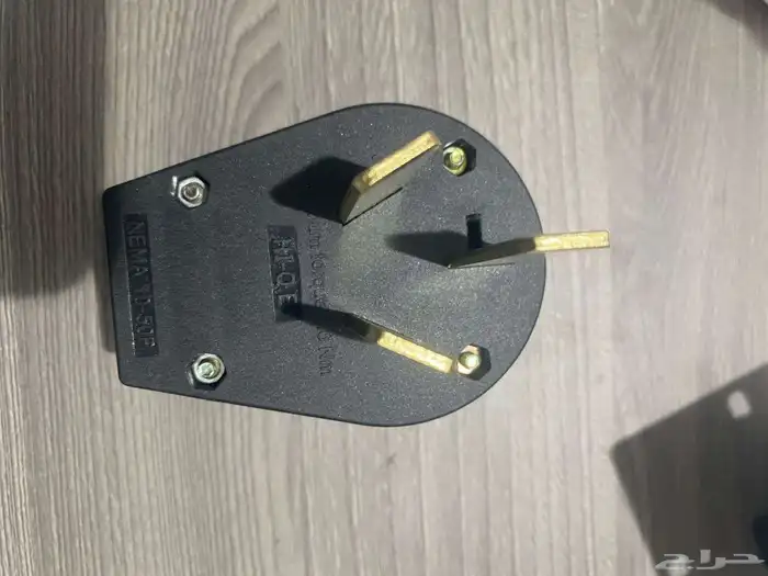 أريد شريك جاد برأس المال لمشروع استيراد مواد انارة LED 9