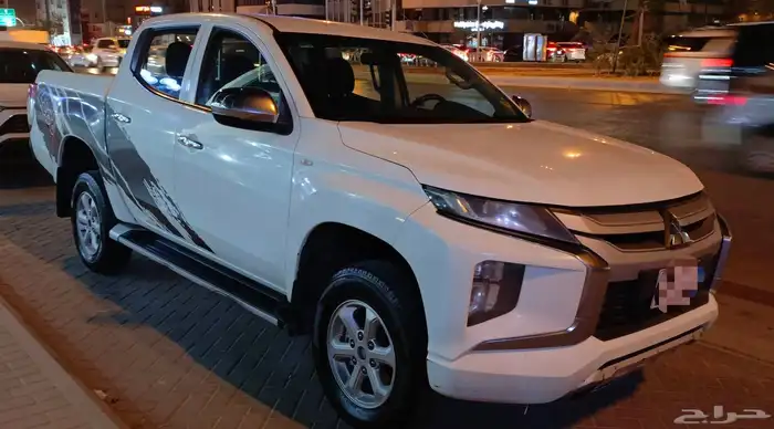 متسوبيشي L200 اتوماتيك 1