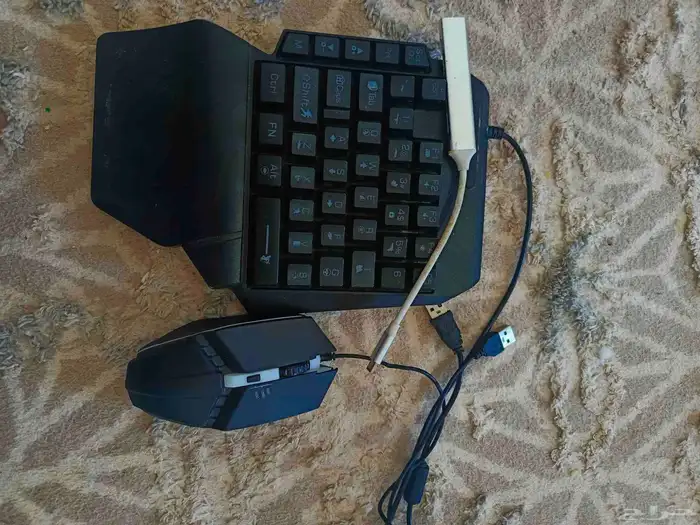 مواس وكيبورد يشبكن علا الجوال ومعهن الوصله مدخل سموسنق 0
