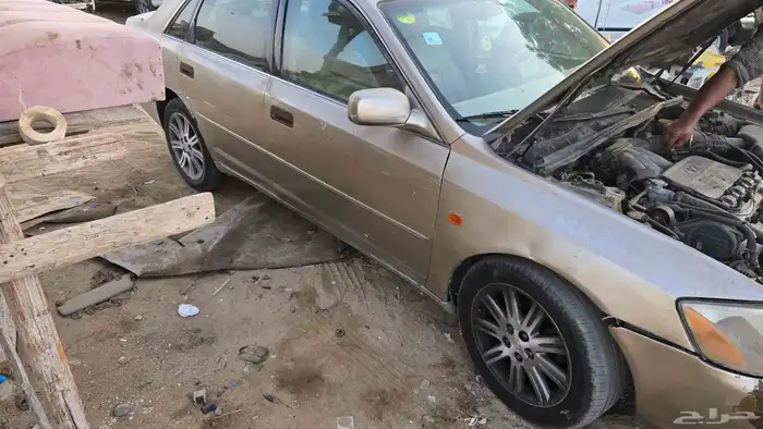 للبيع تشليح افالون موديل 2000 4