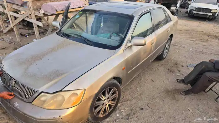 للبيع تشليح افالون موديل 2000 1
