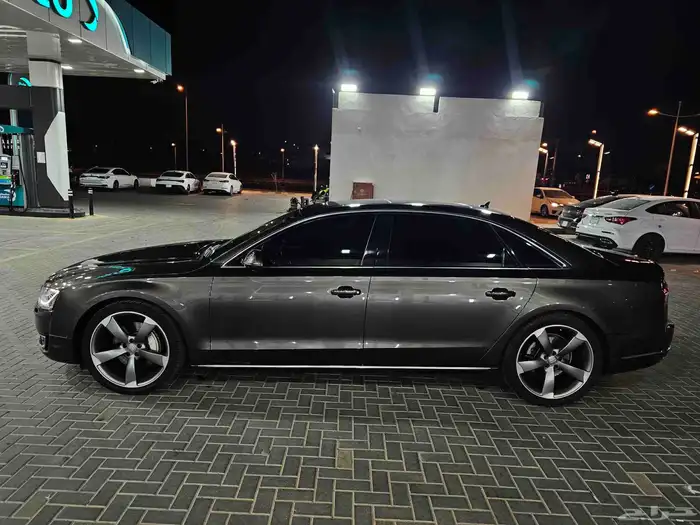 اودي a8 2015 ممشى 172 الف 17