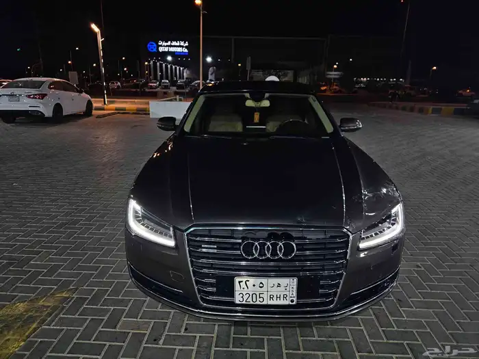 اودي a8 2015 ممشى 172 الف 6