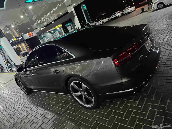 اودي a8 2015 ممشى 172 الف 19
