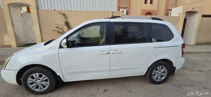 كيا كرنفال2012 4