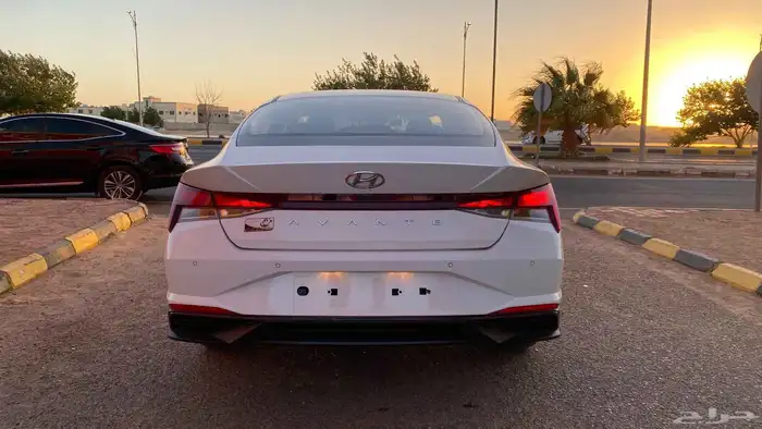 هونداي النترا بنزين 2021 4
