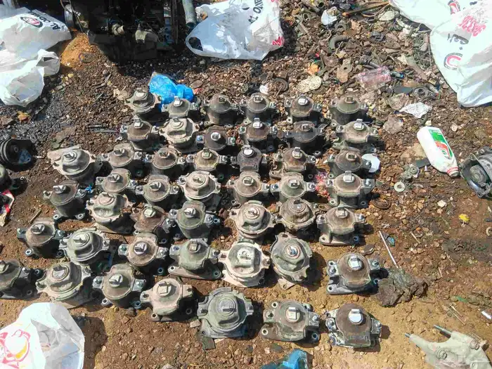 يتوفر لدينا كراسي هندا اكورد من 8لا 12ومن 13لا17اصلي وكاله 3