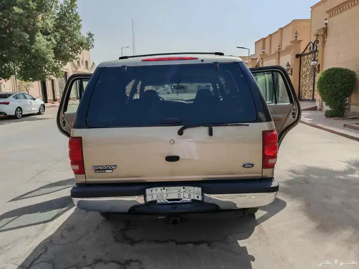 فورد اكسبديشن 2001 3