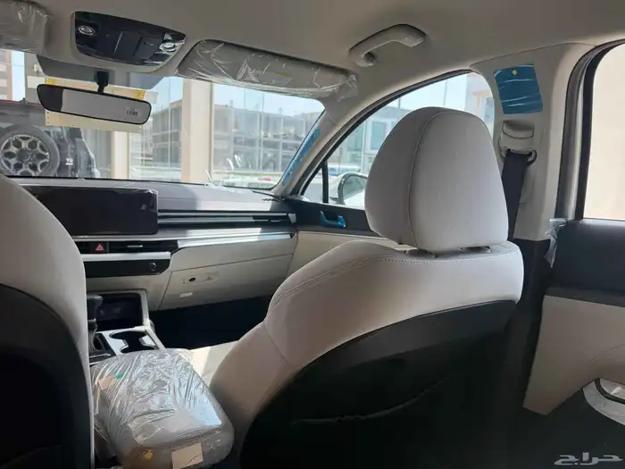 كيا كي فايف 2025 استاندر 8