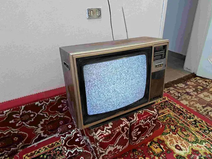 تلفزيون لمحبين التراث خشبي 0