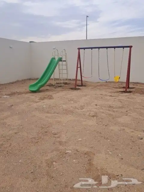 مراجيح وزحاليق خارجية وألعاب نفخ مائية وهوائية انواع مميزة 18