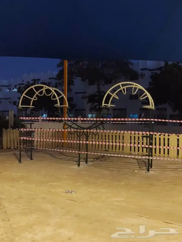 مراجيح وزحاليق خارجية وألعاب نفخ مائية وهوائية انواع مميزة 6