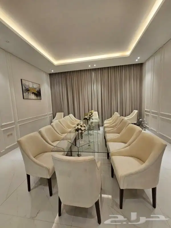 تاجير كنب في اي بي 3