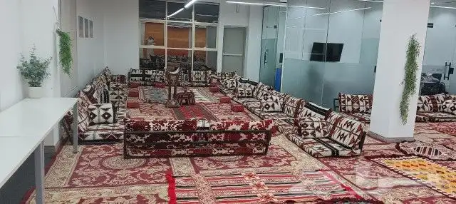 تاجير كنب في اي بي 0