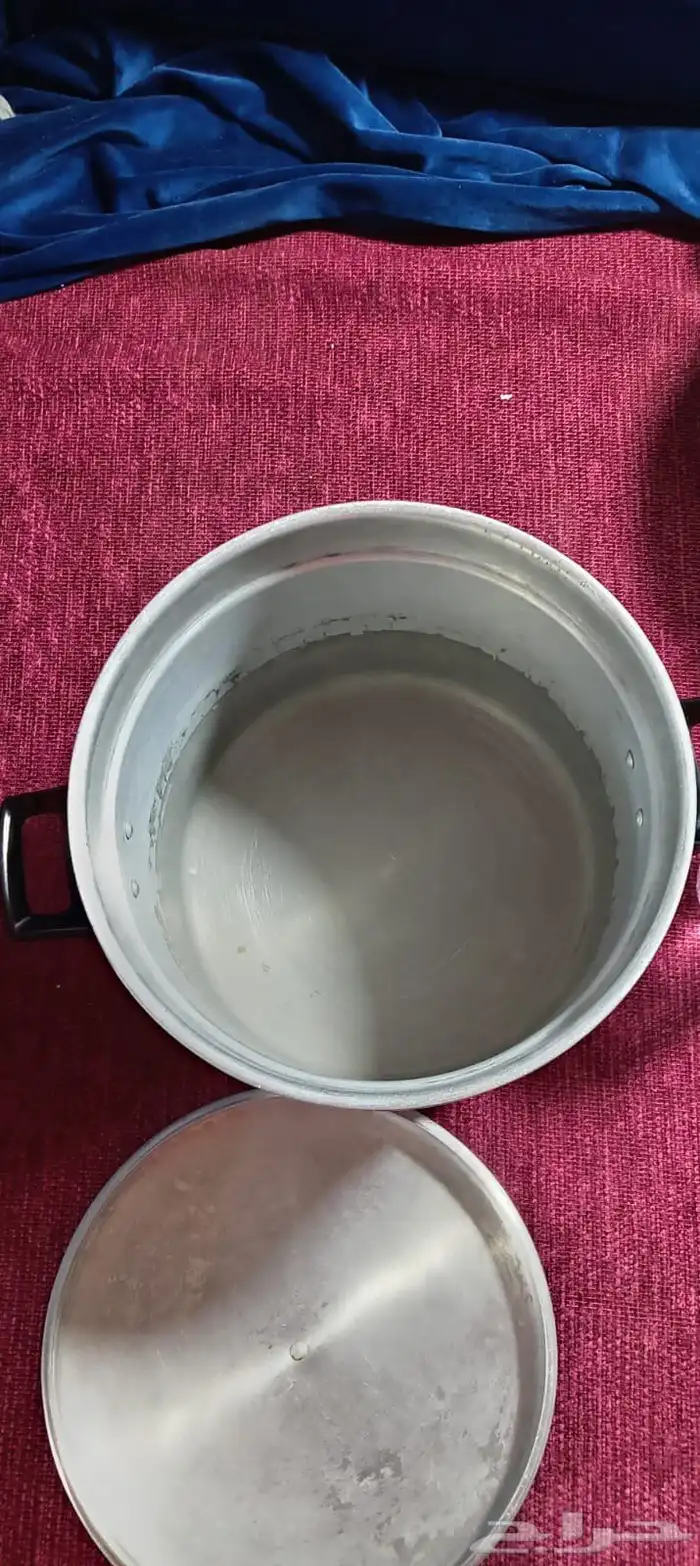 قدور مع قدر بخار منتو صناعه قديمه ثقيلة 11