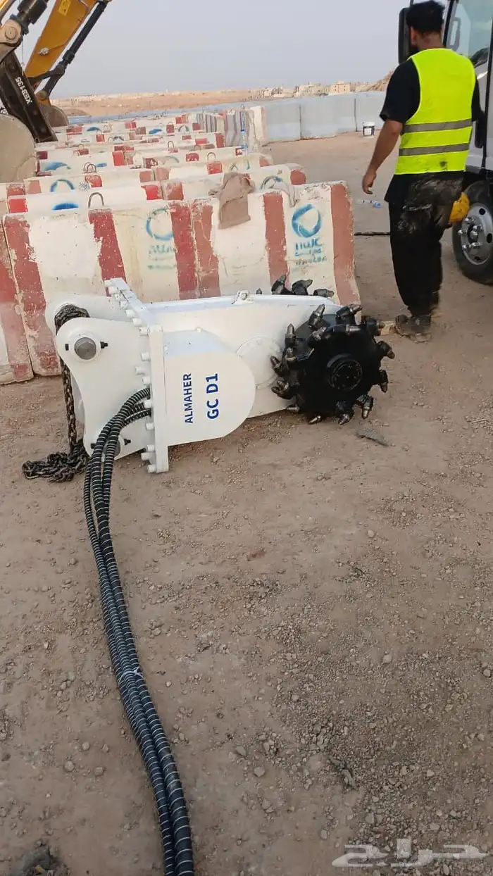 بوكلينات بوم طويل وطرنشر للإيجار 6