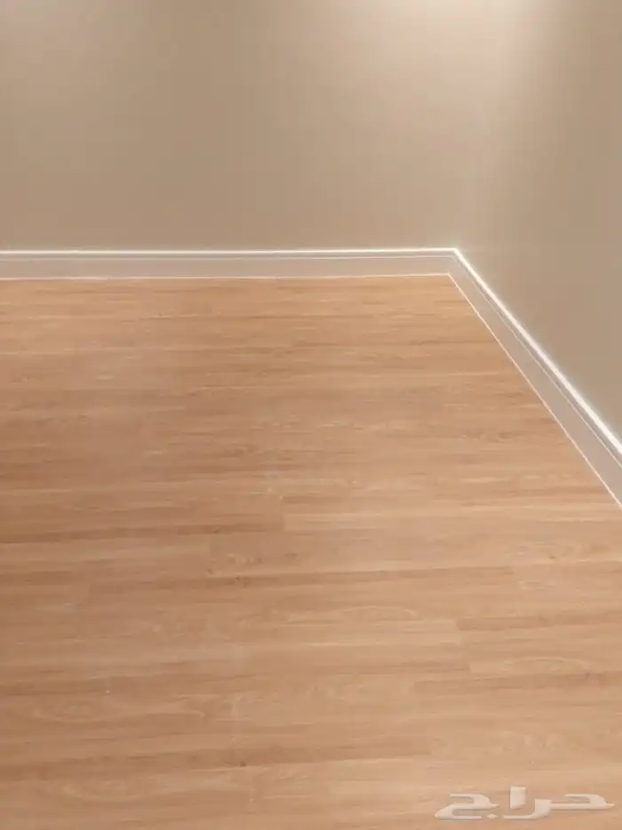 ديكورات غرف نوم مودرن خلفية تلفزيون .خليفه شاشه باركي رد spc 2