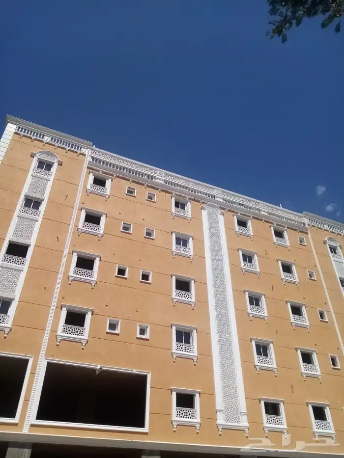 ديكورات الجي ار سي والديكورات الاسمنتيه 0