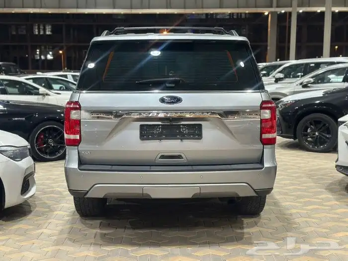 فورد اكسبديشن XLT 2021 6