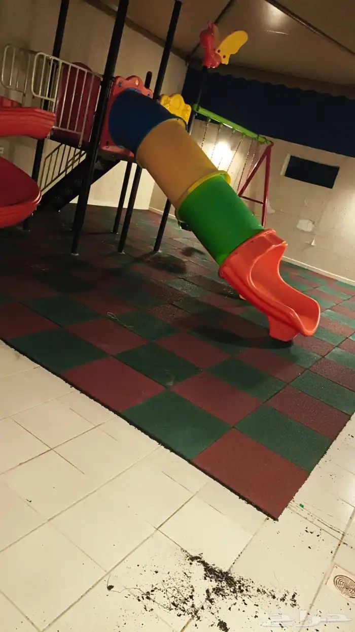 مراجيح وزحاليق وألعاب أطفال نطاطات ترامبولين 20