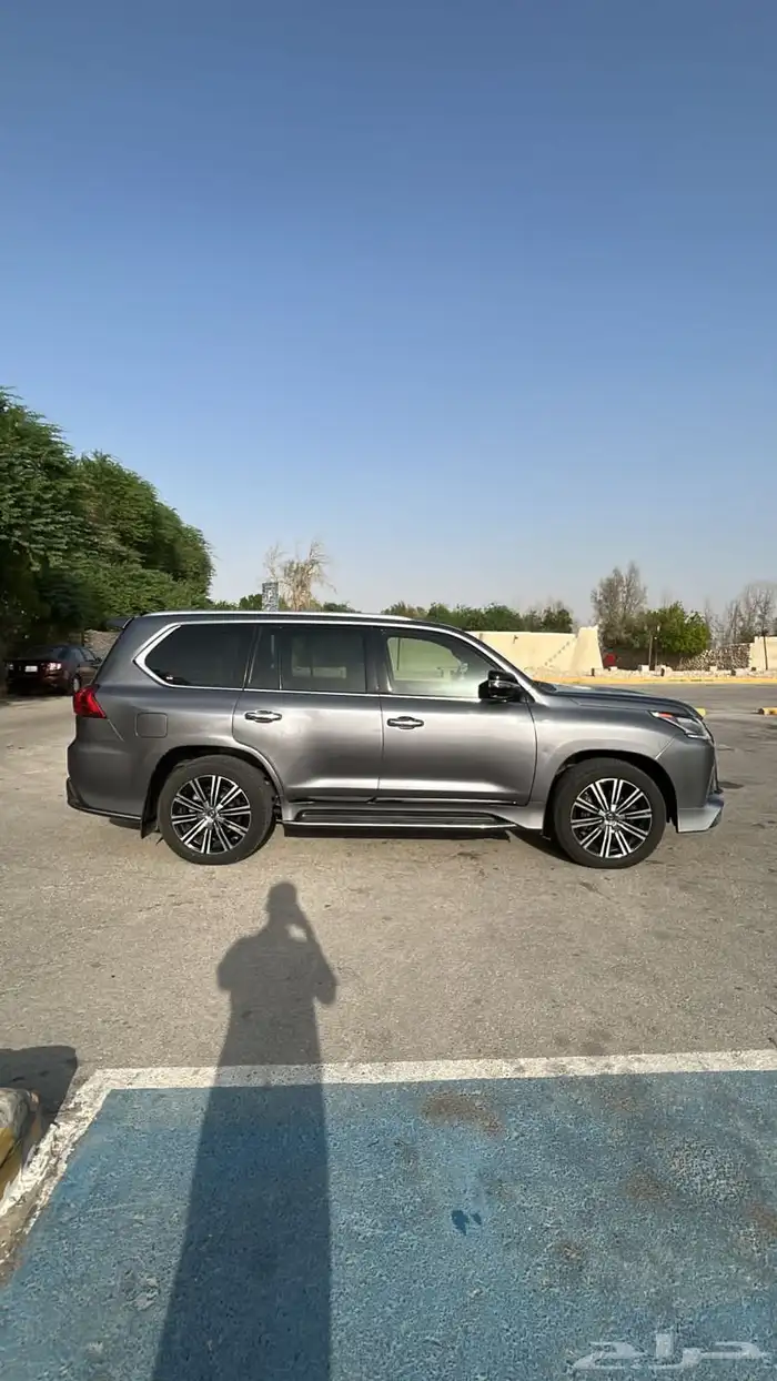 تم البيع جيب لكزس S-LX570 2018 3