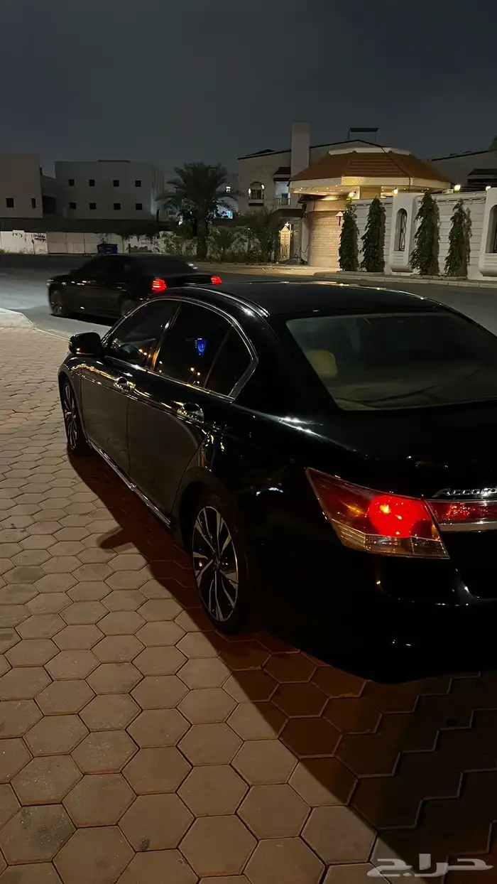 اكورد 2008 6 سلندر اسود 6