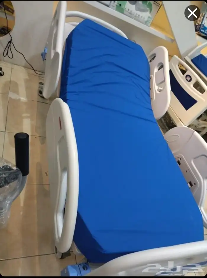 سرير طبي كهربائي 1