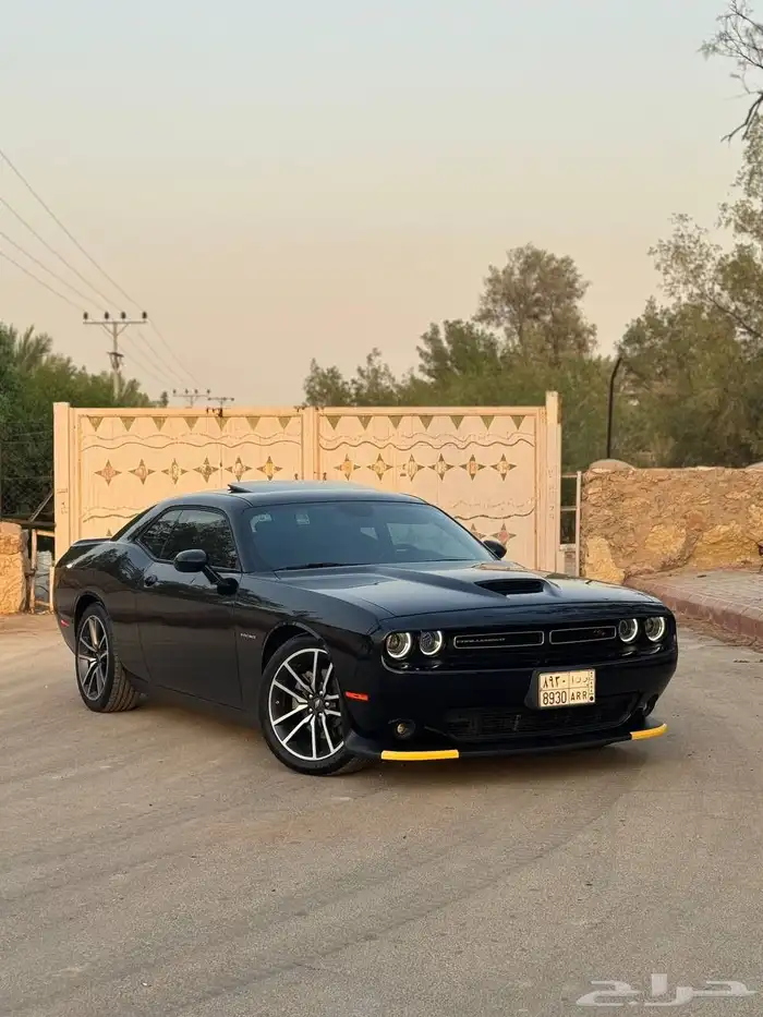 دوج تشالنجر 2022 RT 18