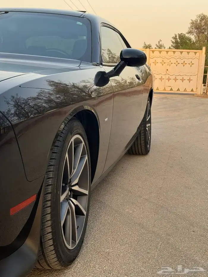 دوج تشالنجر 2022 RT 9