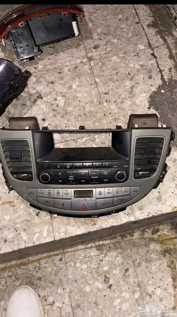 للبيع قطع جنسس 2008-2014 8