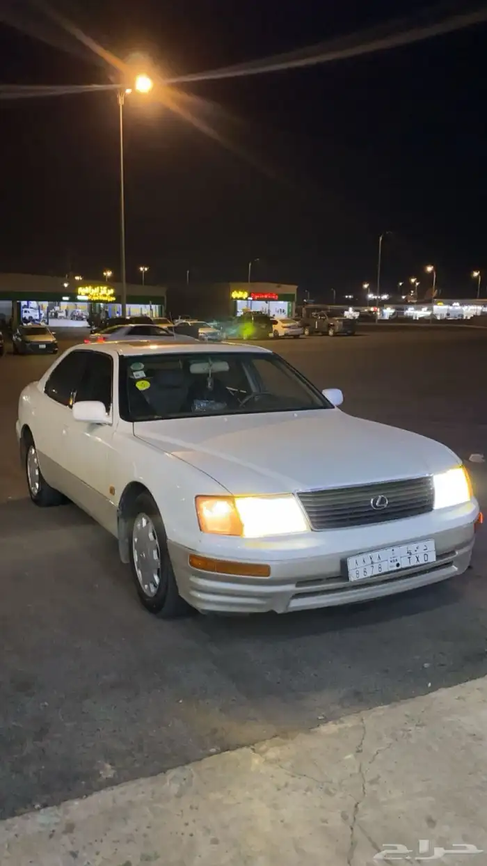 السلام عليكم اعرض لكم لكزس LS400 موديل 97 ممشى 830 سعودي 25