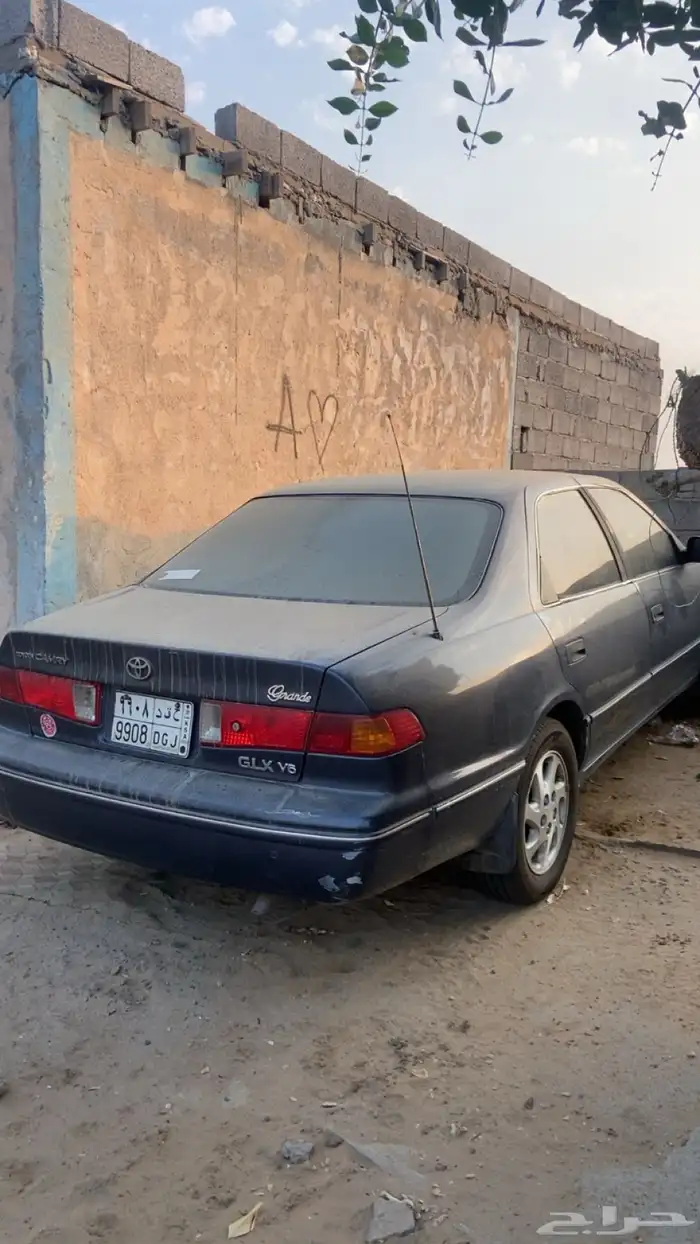كامري 2002 للبيع بدون مكينه 0