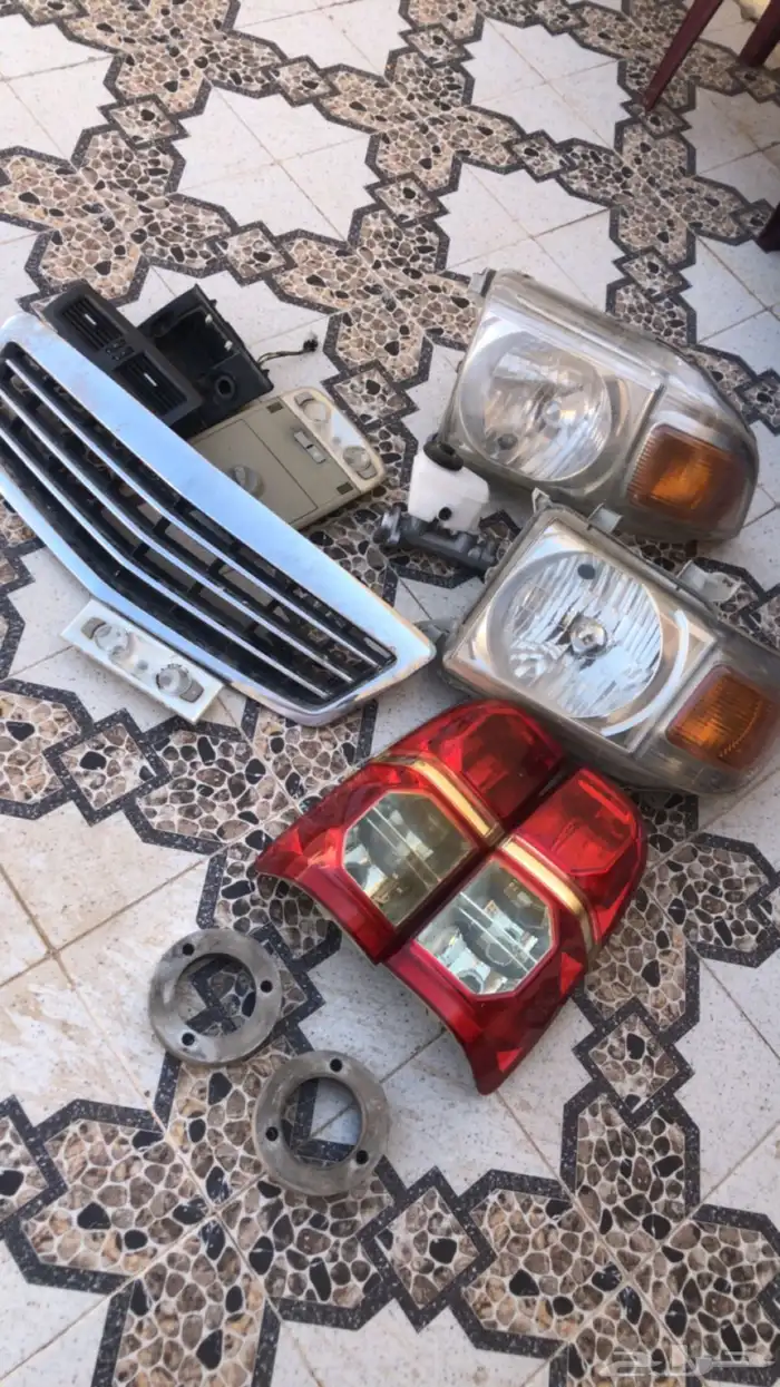 قطع هايلوكس و ربع و وكابرس 0