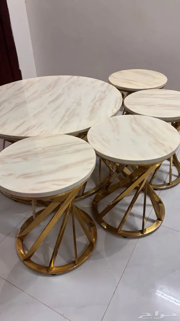 طاولة 5 قطع رخام نظيفة 3