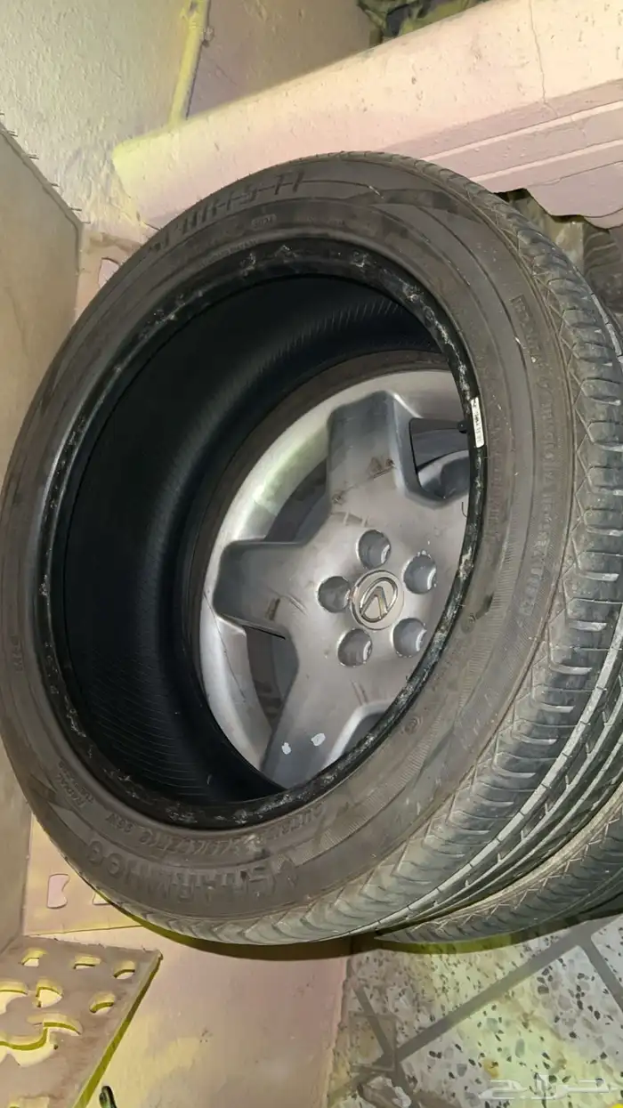 كفرات لكزس 4