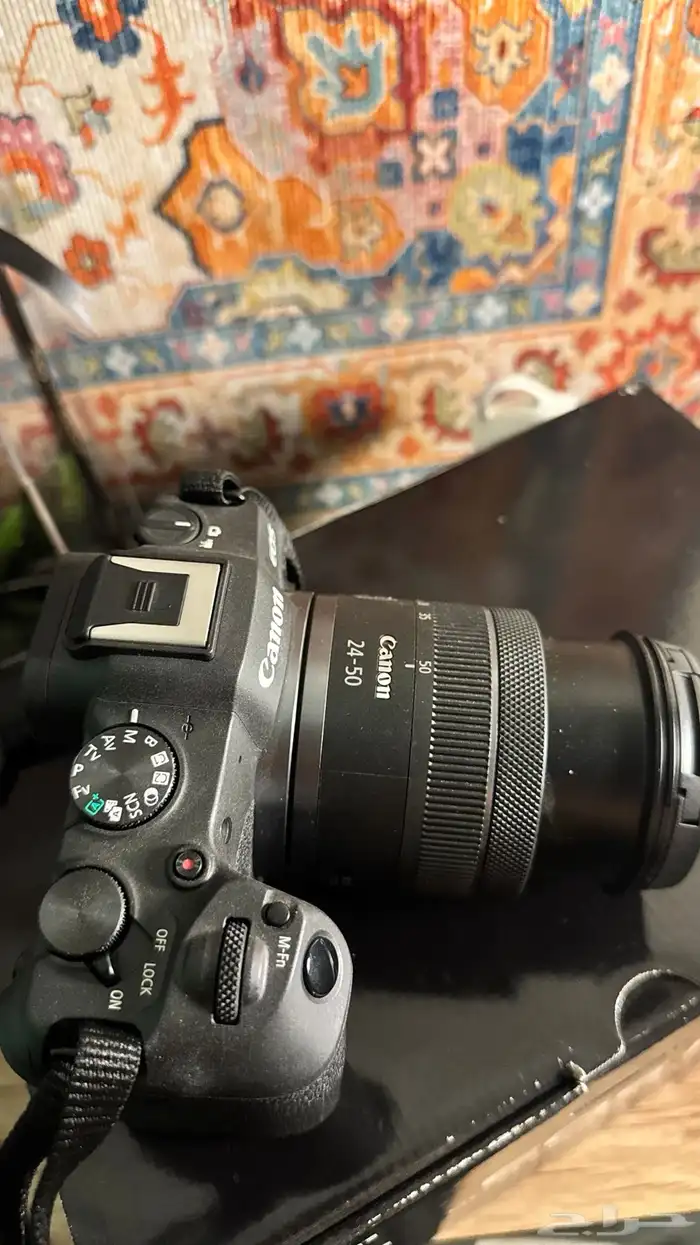 كاميرا كانون r8 1