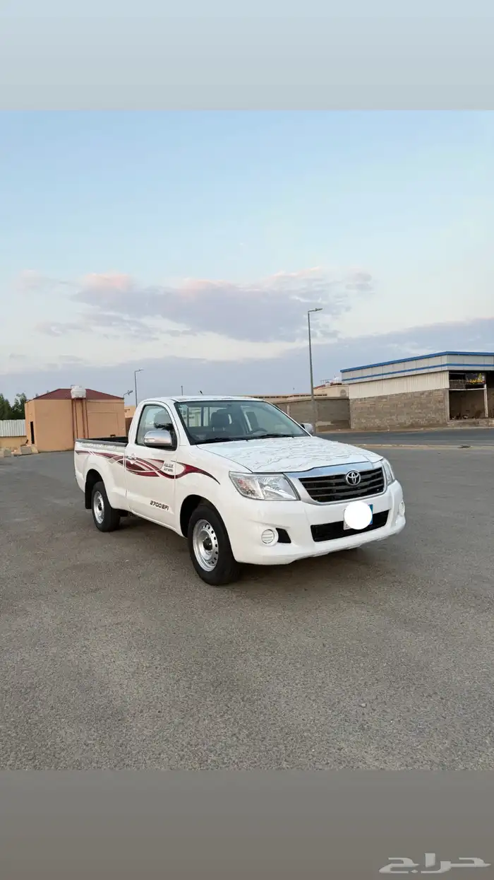 ( تم البيع ) هايلكس 2015 GLX . 1