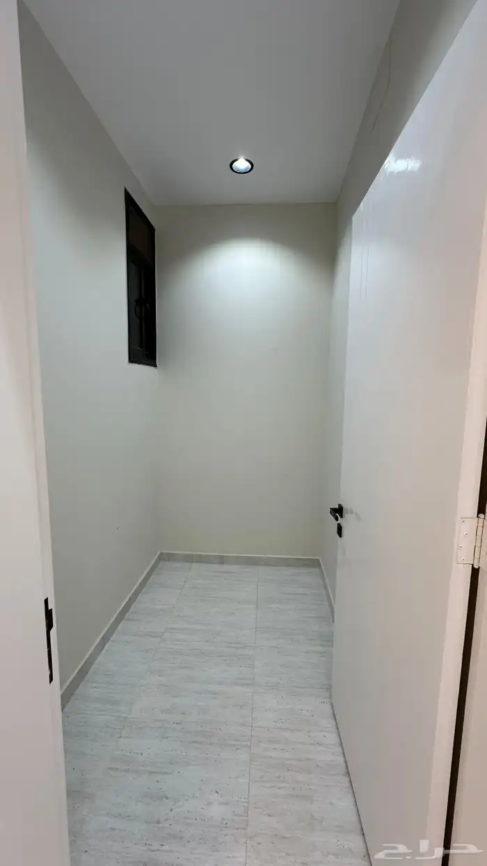 شقق ارضيه وارواف علويه للبيع خميس مشيط حي الراقي 43