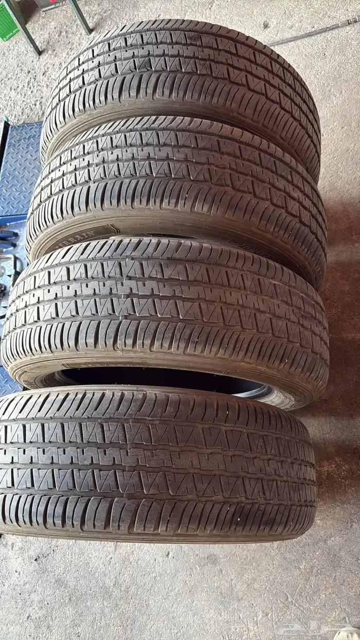 كفرات دنلوب مقاس 265 55 20 للبيع مستعمل نضيفة 3