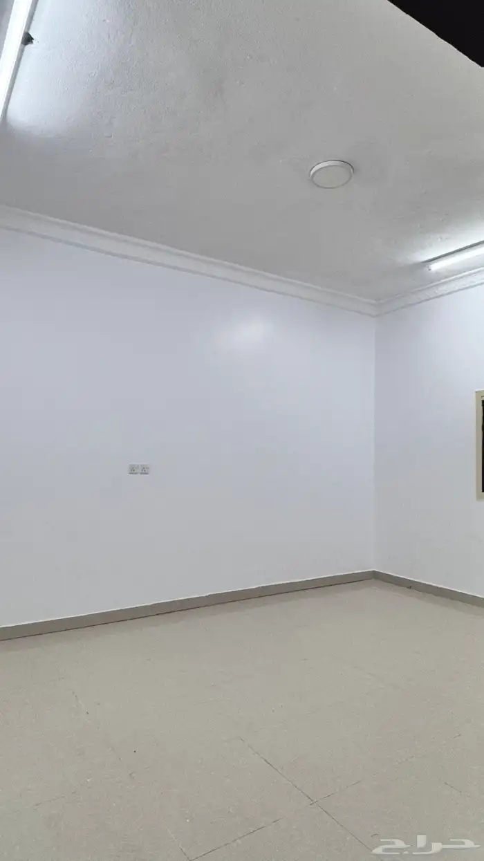 للإيجار شقق عزاب بالخالدية 6