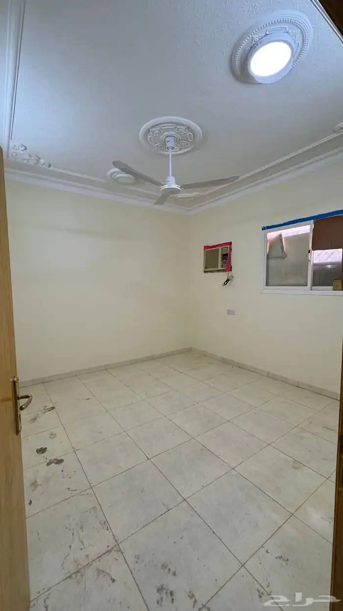شقة للإيجار بفيلا سكنية - الرياض حي المنصورة 3