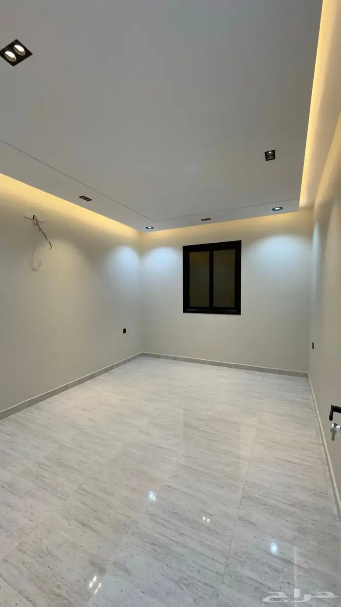 شقق ارضيه وارواف علويه للبيع خميس مشيط حي الراقي 37