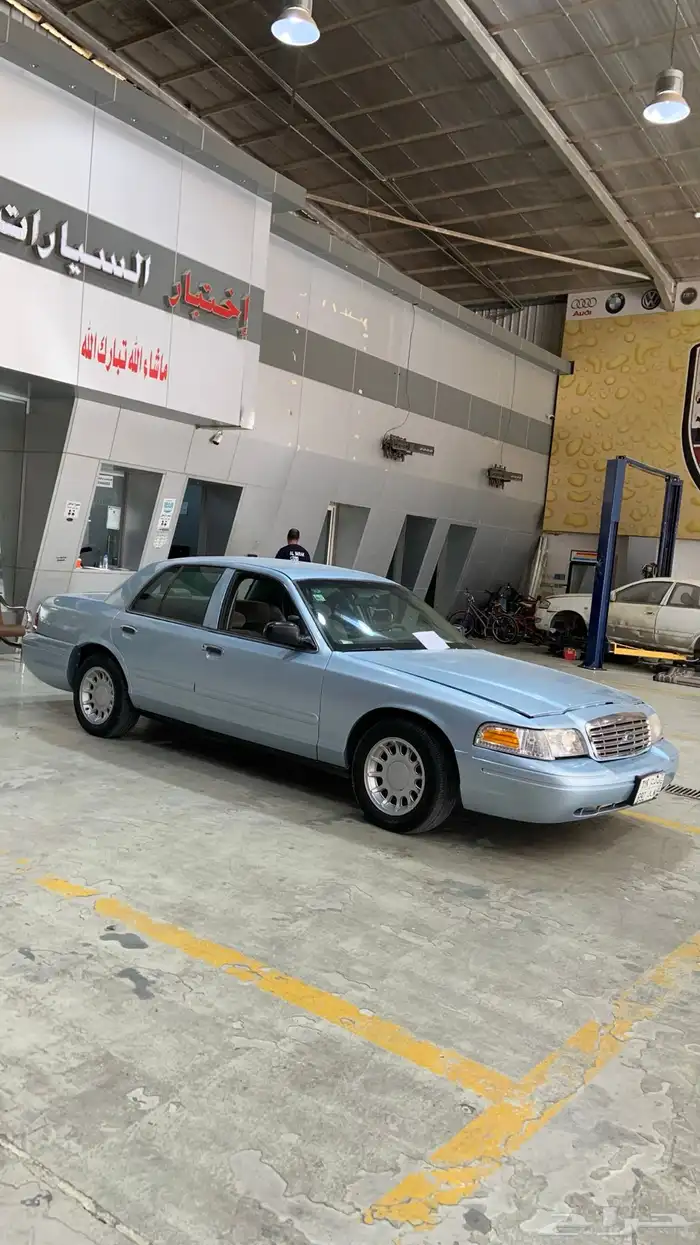 فورد فكتوريا مديل 2002 ممشى 300 مبيعات حكوميه للبيع 0