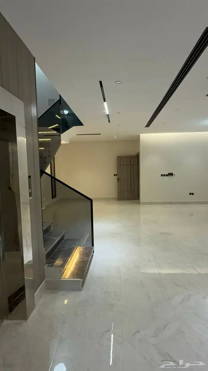 للبيع فيلا منفصله 435متر بالشعله تصميم راقي 25