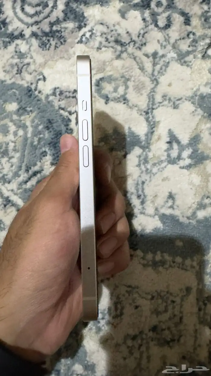 iPhone 13 العادي 4