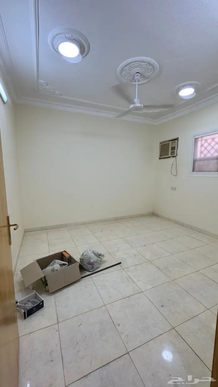 شقة للإيجار بفيلا سكنية - الرياض حي المنصورة 8