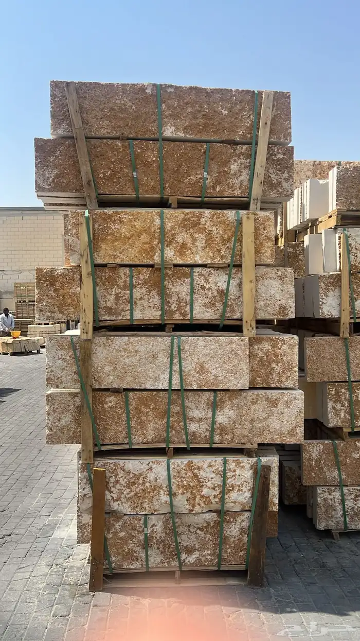 حجر وجه الجبل 1
