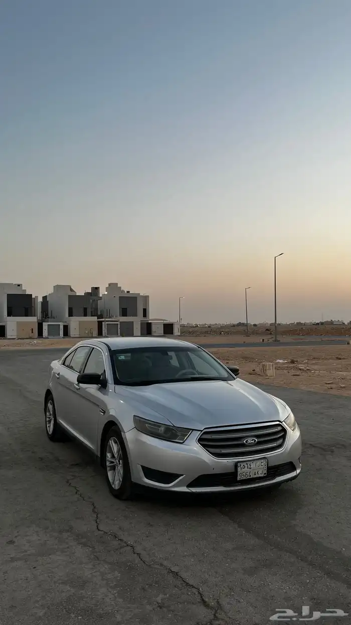 فورد تورس مديل 2015 1