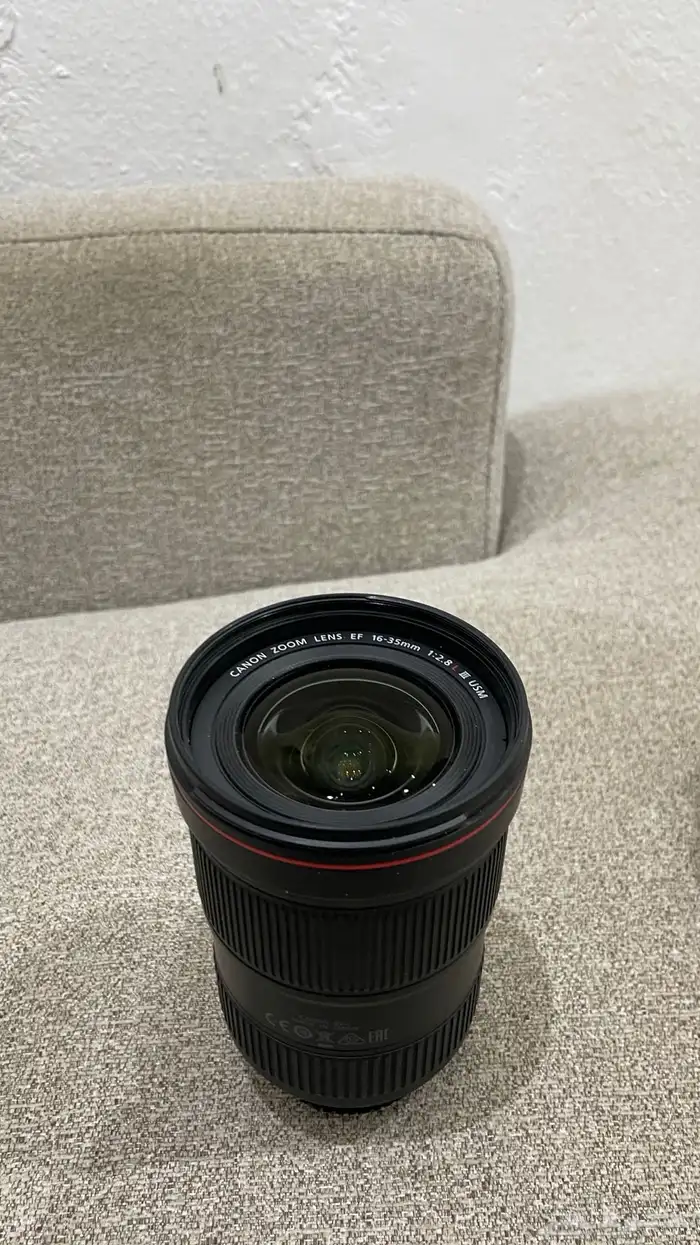 عدسة Canon EF 16-35mm f 2.8L III 2